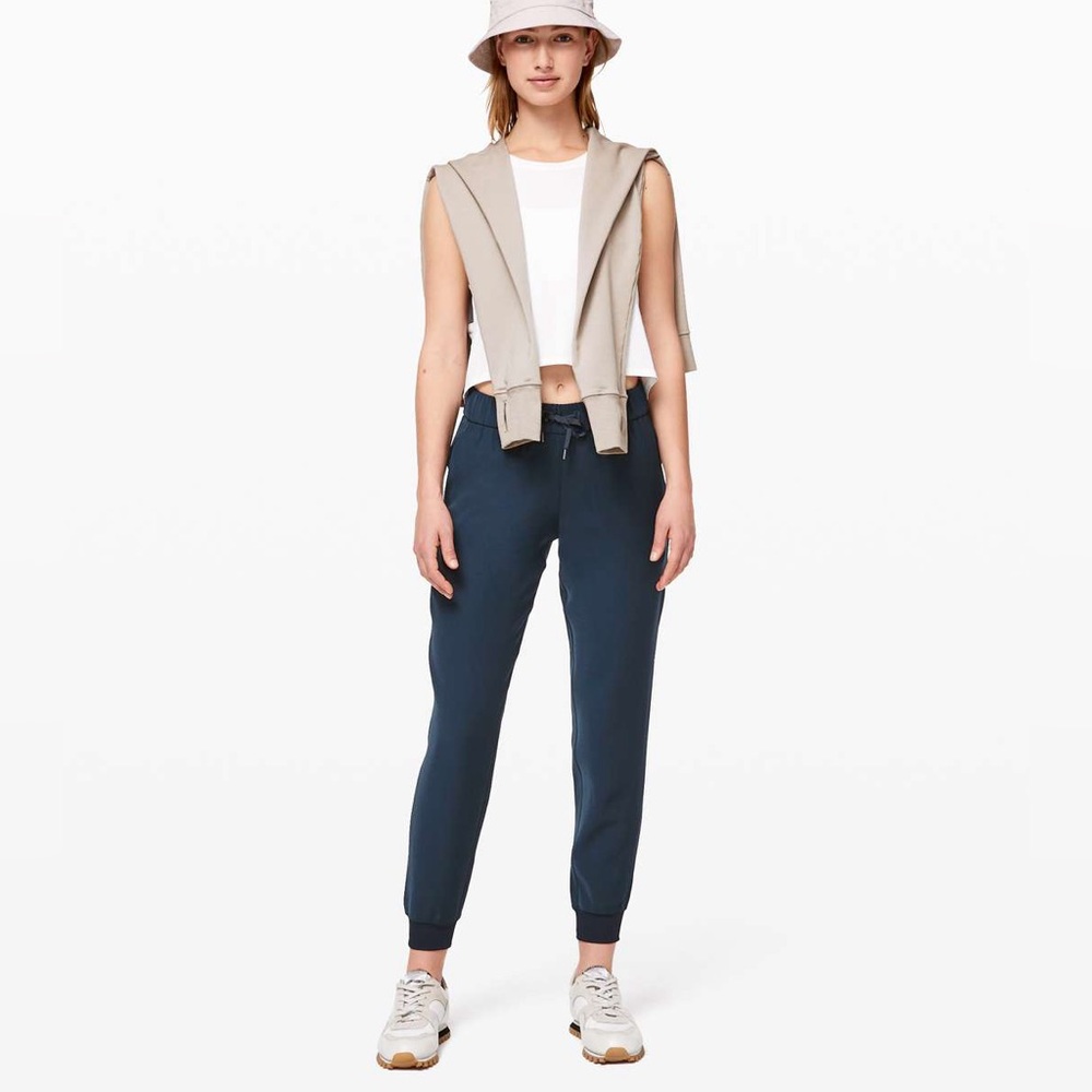 Lululemon Navy On The Fly Joggers
